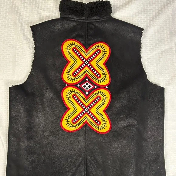 Upcycled Black Faux Suede/Sherpa Vest African Toghu Inspired XL - Picture 4 of 6